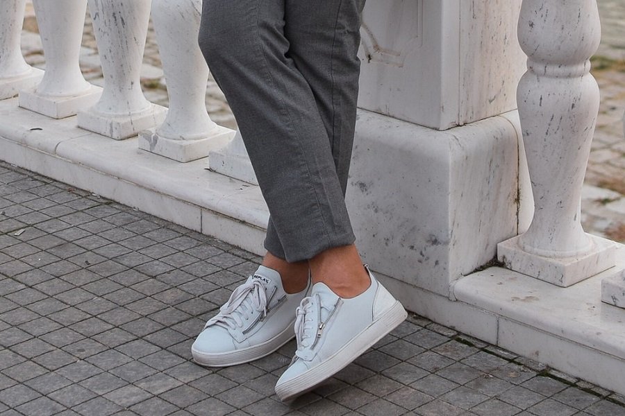 white-sneakers2