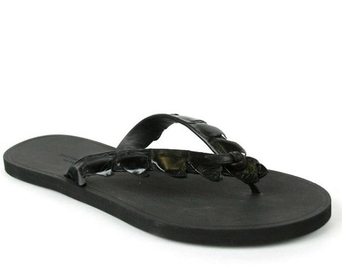 bottega-veneta-black-crocodile-leather-thong-sandal